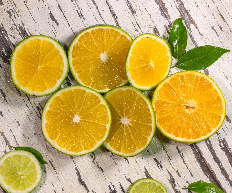 Обои апельсин, лайм, цитрус, дерева, orange, lime, citrus, wood разрешение 5184x3456 Загрузить