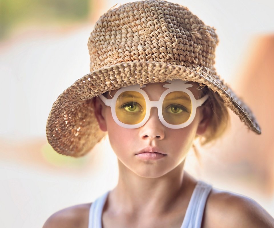 Обои очки, девочка, шляпка, julia altork, charleston, glasses, girl, hat разрешение 3840x2160 Загрузить