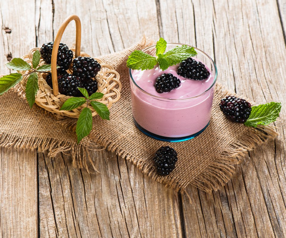 Обои напиток, ягоды, ежевика, смузи, drink, berries, blackberry, smoothies разрешение 5928x3939 Загрузить