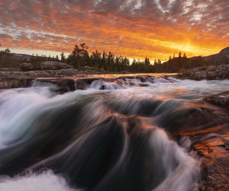 Обои река, природа, закат, водопад, river, nature, sunset, waterfall разрешение 2112x1188 Загрузить