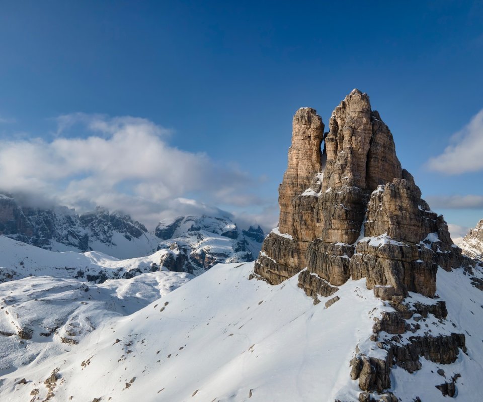 Обои снег, зима, гора, высота, италия, альпы, snow, winter, mountain, height, italy, alps разрешение 5120x3840 Загрузить