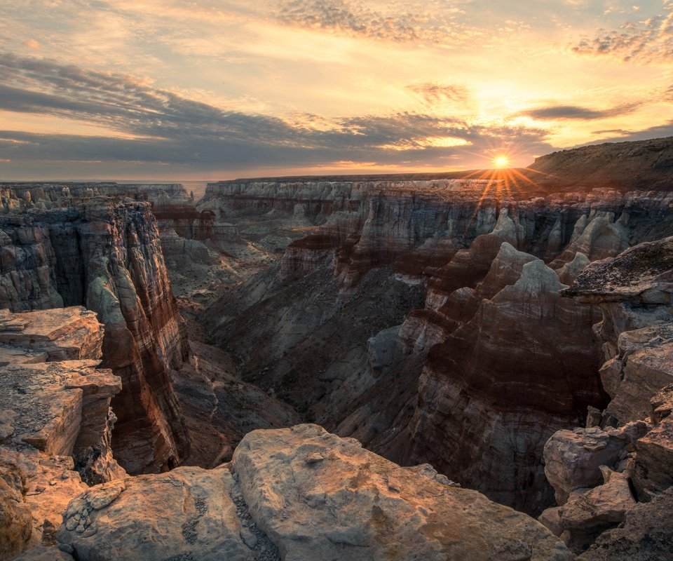 Обои горы, скалы, солнце, обрыв, гранд-каньон, каньоны, mountains, rocks, the sun, open, the grand canyon, canyons разрешение 3840x2560 Загрузить