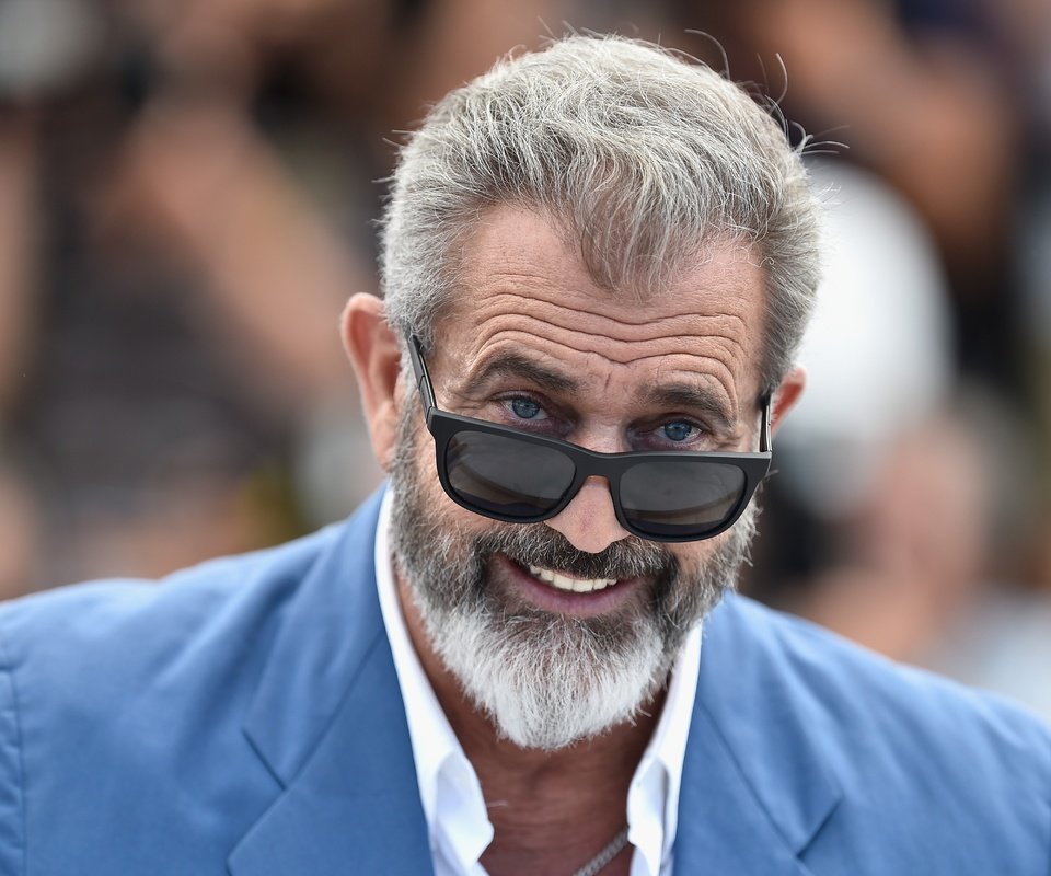 Обои улыбка, очки, актёр, мел гибсон, smile, glasses, actor, mel gibson разрешение 5000x3330 Загрузить