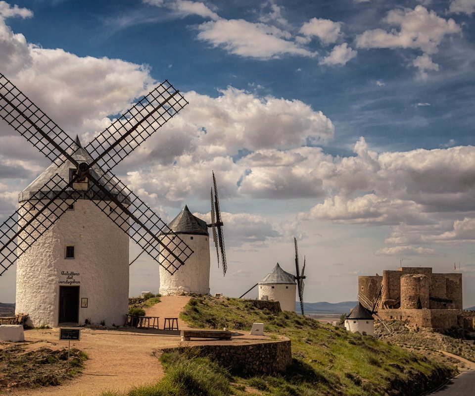 Обои замок, испания, ветряная мельница, castle, spain, windmill разрешение 3780x2363 Загрузить