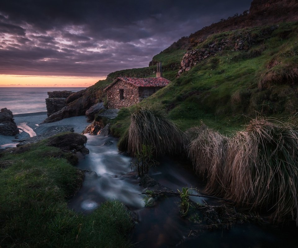 Обои море, побережье, испания, астурия, vallina beach, sea, coast, spain, asturias разрешение 2048x1280 Загрузить