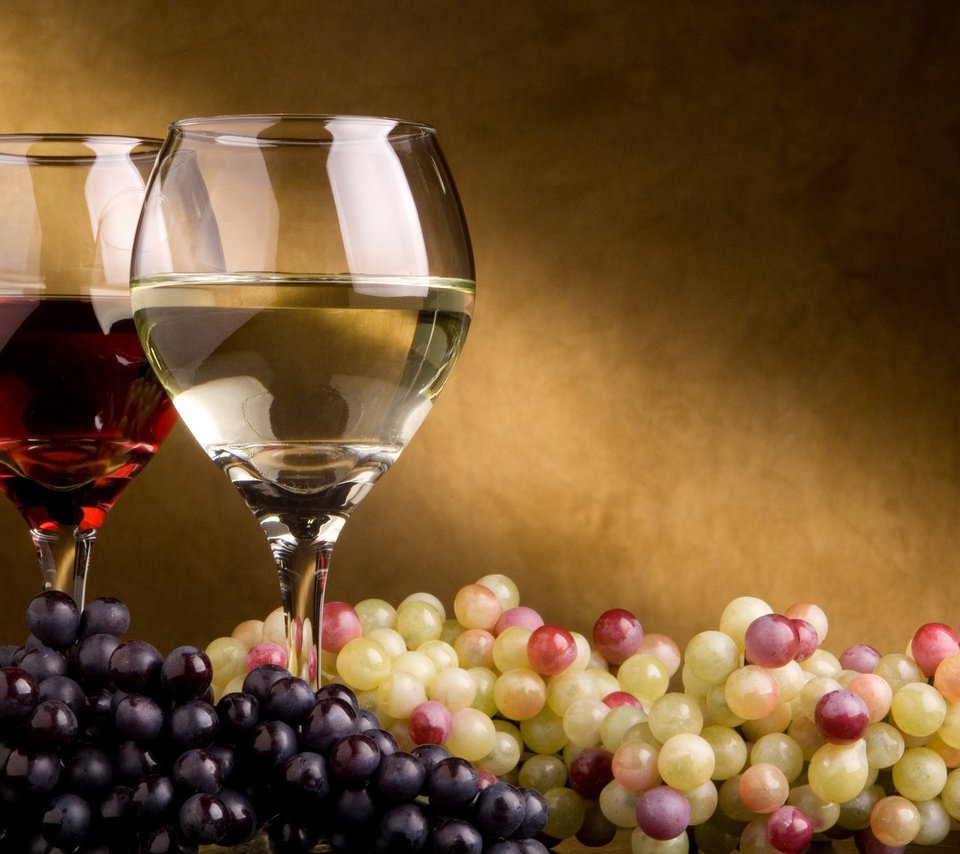 Обои виноград, вино, бокалы, grapes, wine, glasses разрешение 1920x1200 Загрузить