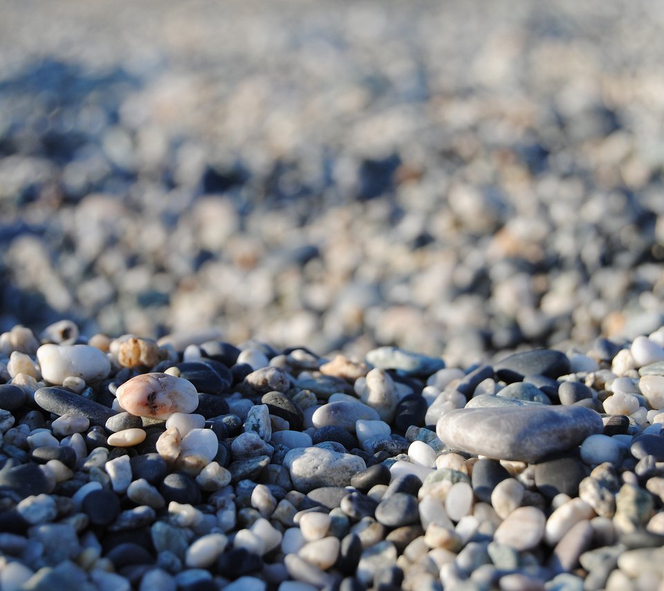 Обои камни, море, много камней, stones, sea, many stones разрешение 2560x1600 Загрузить