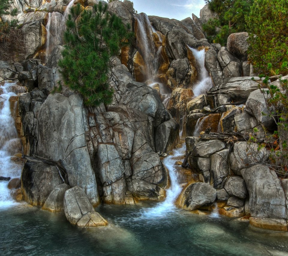 Обои вода, скалы, камни, водопады, water, rocks, stones, waterfalls разрешение 2560x1600 Загрузить