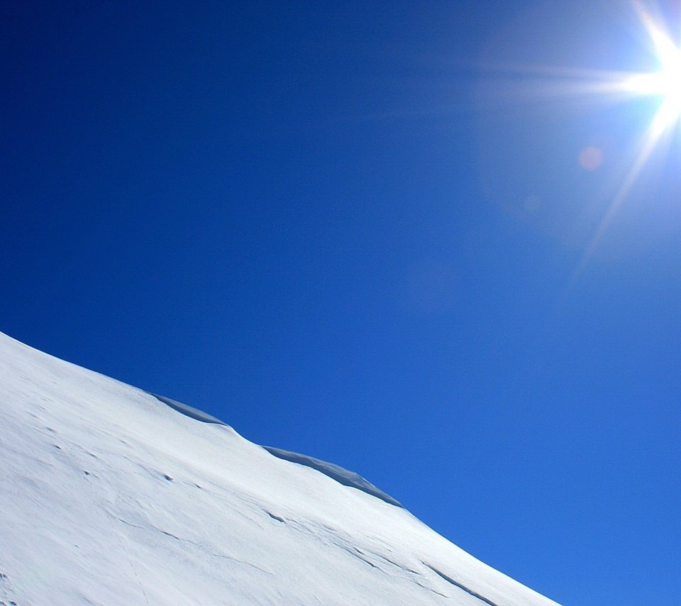 Обои солнце, снег, синий, склон, the sun, snow, blue, slope разрешение 1920x1200 Загрузить