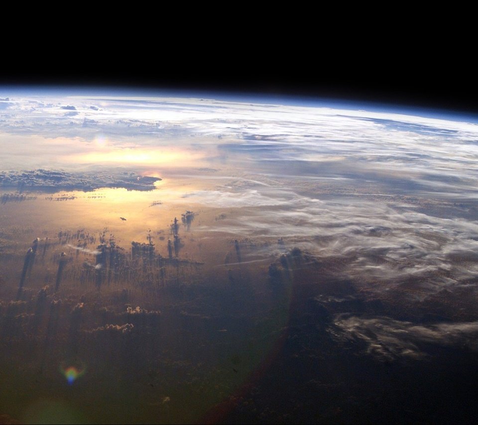 Обои облака, вода, земля, атмосфера, clouds, water, earth, the atmosphere разрешение 3360x1050 Загрузить