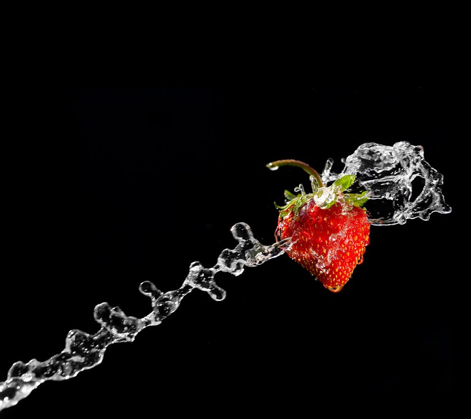 Обои вода, качество, клубника, water, quality, strawberry разрешение 3200x2400 Загрузить