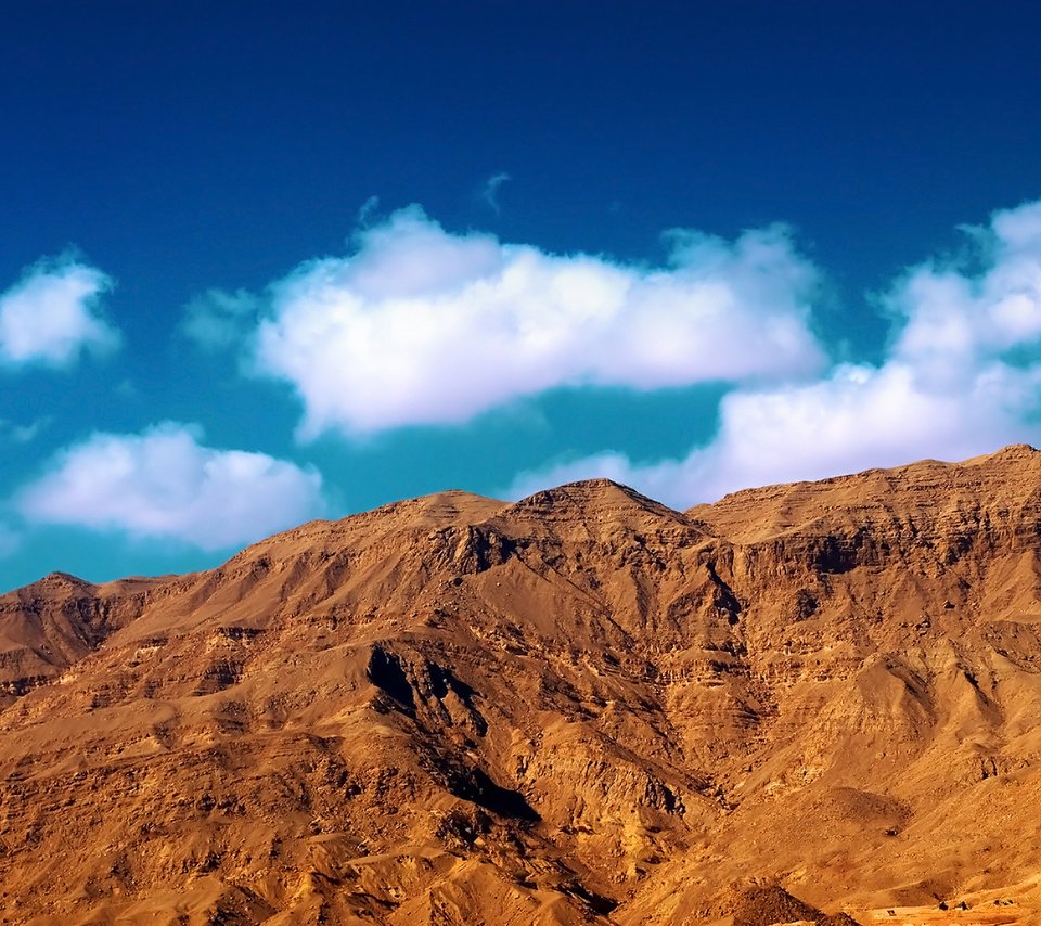 Обои облака, горы, скалы, голубое небо, clouds, mountains, rocks, blue sky разрешение 1920x1080 Загрузить