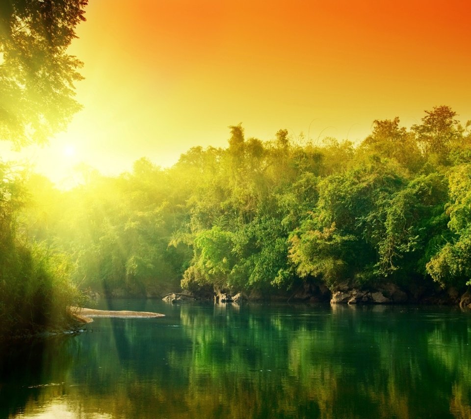 Обои деревья, вода, солнце, отражение, красочно, trees, water, the sun, reflection, colorful разрешение 2560x1600 Загрузить