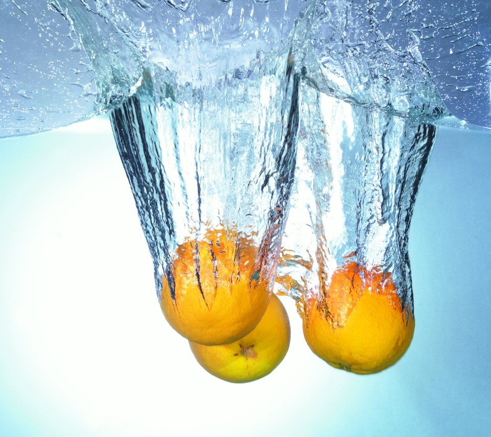 Обои фрукты, апельсины, цитрусы, в воде, fruit, oranges, citrus, in the water разрешение 4283x4283 Загрузить