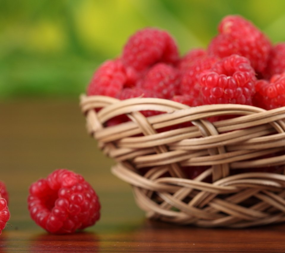 Обои малина, ягоды, корзинка, raspberry, berries, basket разрешение 1920x1080 Загрузить