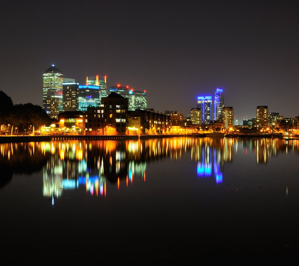 Обои ночь, огни, вода, отражение, лондон, небоскребы, night, lights, water, reflection, london, skyscrapers разрешение 2880x1800 Загрузить