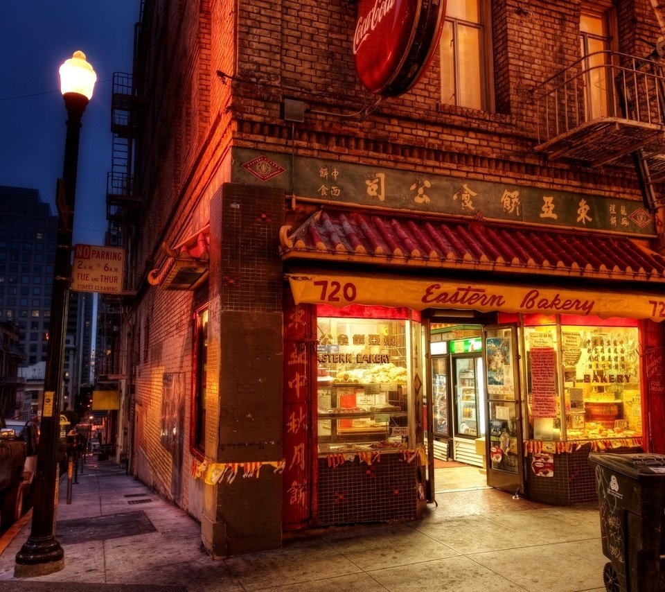 Обои вечер, улица, фонарь, магазин, китайский квартал, the evening, street, lantern, shop, chinatown разрешение 2560x1600 Загрузить