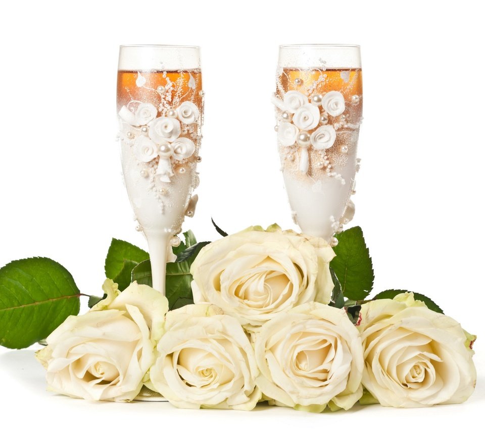 Обои цветы, розы, белые, бокалы, праздник, шампанское, flowers, roses, white, glasses, holiday, champagne разрешение 3600x2410 Загрузить