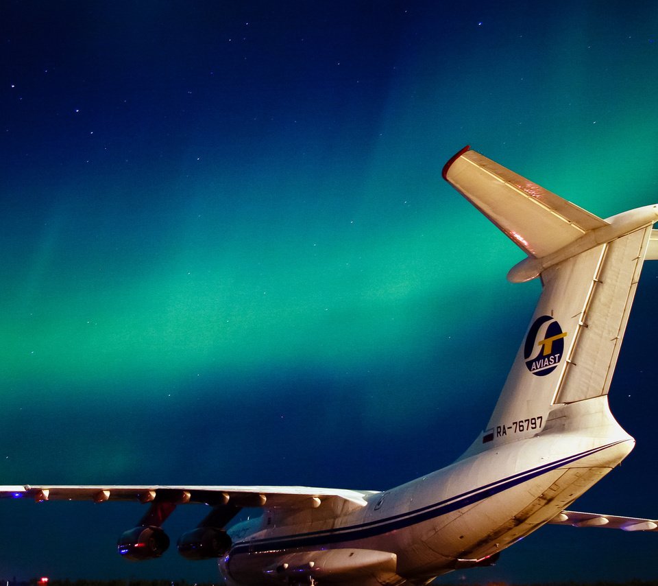 Обои ночь, самолет, северное сияние, ил-76тд, night, the plane, northern lights, il-76td разрешение 1920x1080 Загрузить