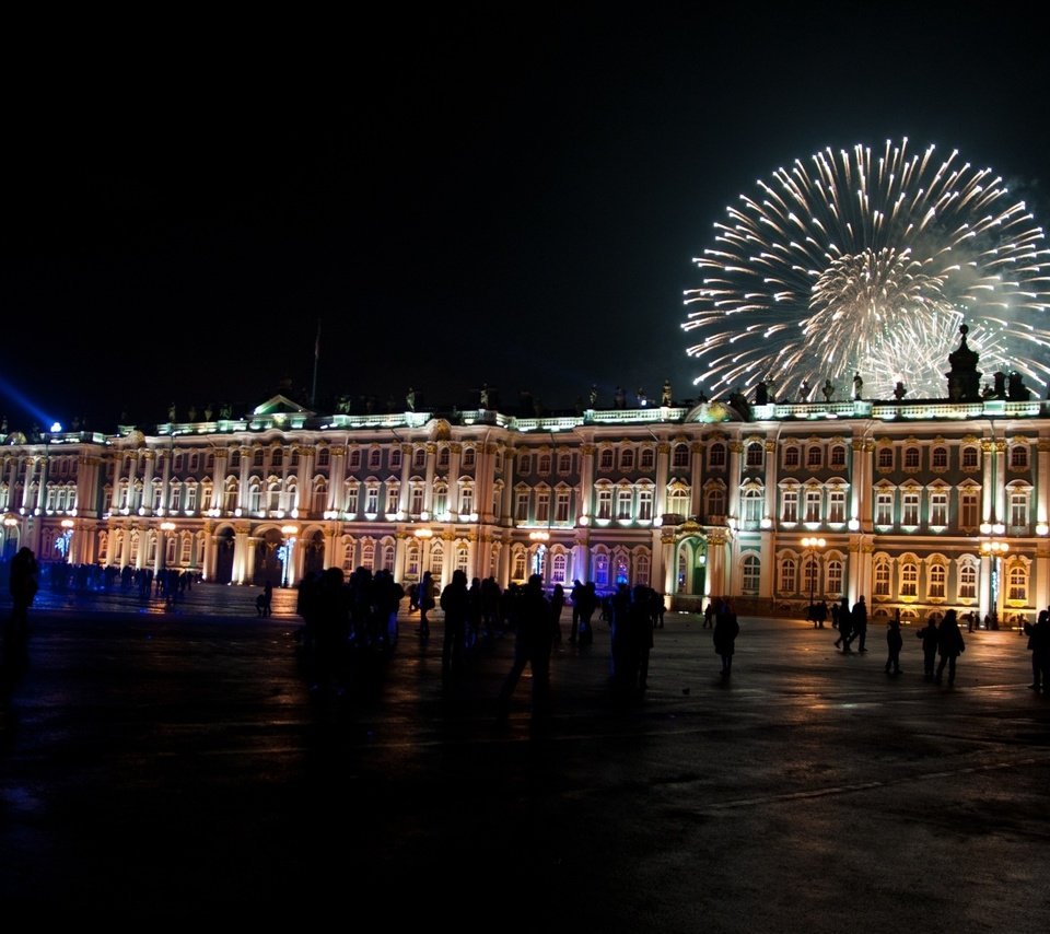 Обои ночь, новый год, салют, санкт-петербург, зимний дворец, night, new year, salute, saint petersburg, the winter palace разрешение 2560x1600 Загрузить