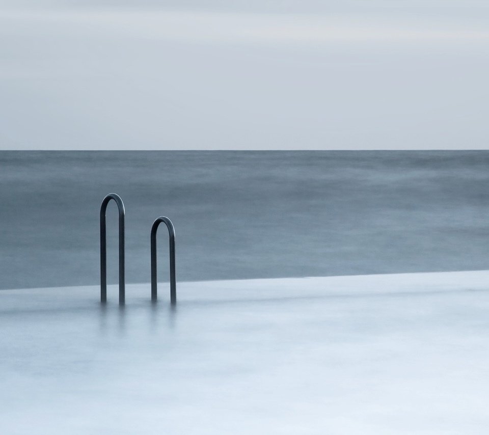 Обои вода, минимализм, перила, water, minimalism, railings разрешение 1920x1080 Загрузить