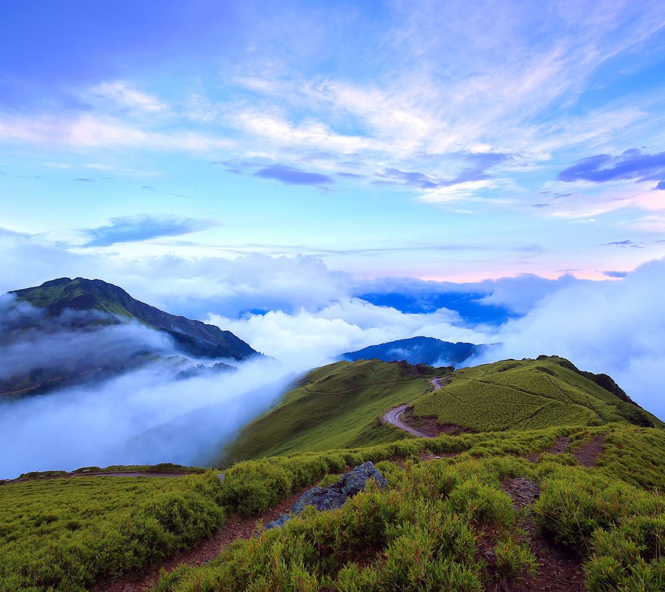 Обои облака, горы, тайвань, наньтоу, clouds, mountains, taiwan, nantou разрешение 1920x1200 Загрузить