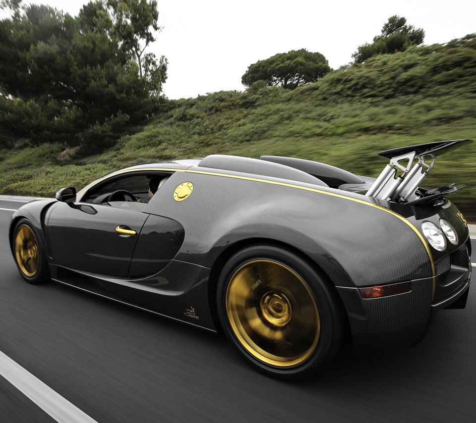 Обои бугатти, mansory vincero linea d'oro, вейрон, bugatti, veyron разрешение 2048x1152 Загрузить