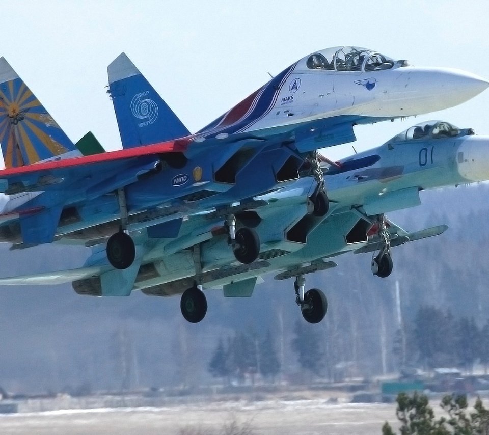 Обои россия, два, русские витязи, су 27, пилотажная группа, russia, two, russian knights, su 27, aerobatic team разрешение 1920x1080 Загрузить