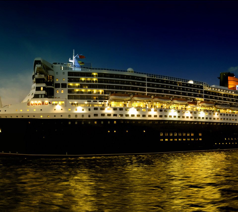 Обои корабли круизный лайнер море ночь, ships cruise liner sea night разрешение 2480x1401 Загрузить