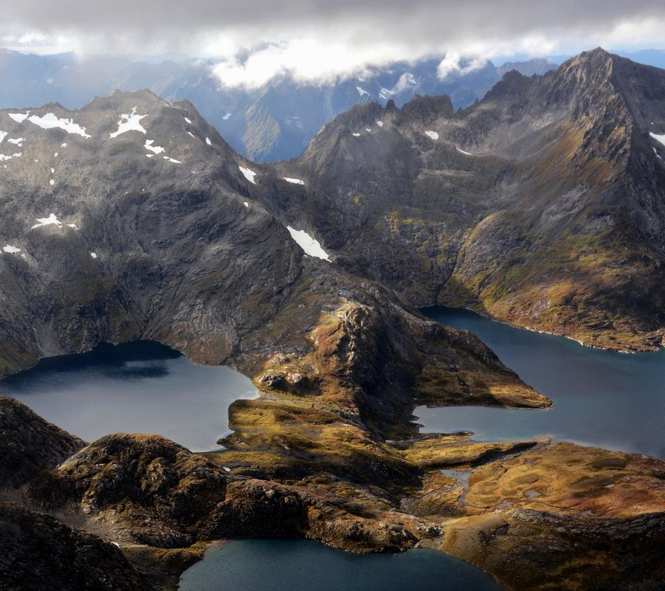 Обои облака, горы, снег, озёра, норвегия, lakes, норвегии, straumgjerde, clouds, mountains, snow, lake, norway разрешение 2880x1800 Загрузить