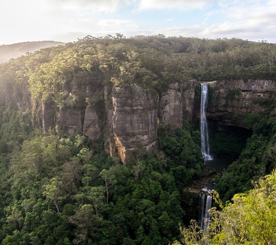 Обои скалы, лес, панорама, водопад, австралия, belmore falls, водопад белмор, kangaroo valley, rocks, forest, panorama, waterfall, australia разрешение 2560x1600 Загрузить