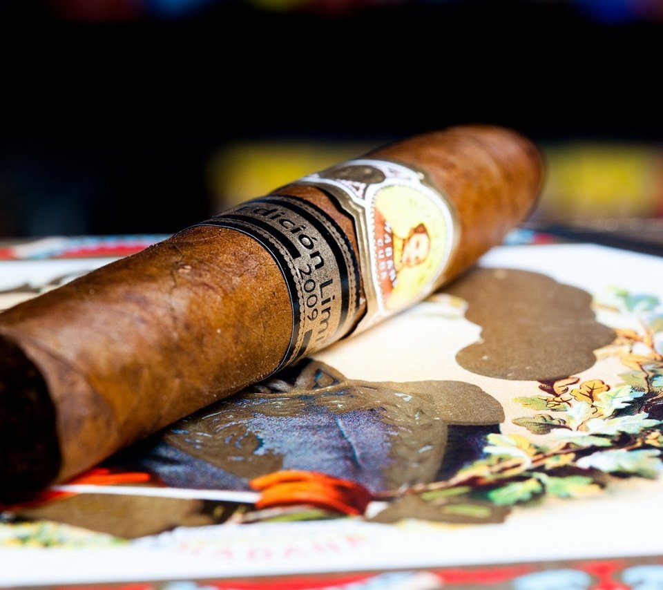 Обои рисунок, макро, сигара, табак, кубинская сигара, figure, macro, cigar, tobacco разрешение 1920x1200 Загрузить