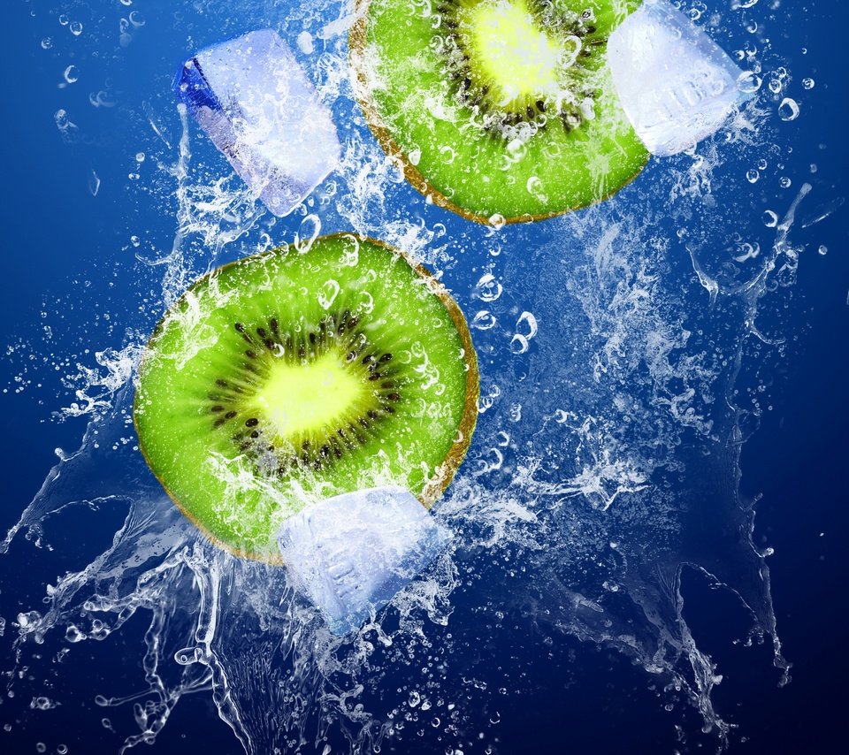 Обои вода, капли, фрукты, лёд, брызги, киви, water, drops, fruit, ice, squirt, kiwi разрешение 5500x3241 Загрузить