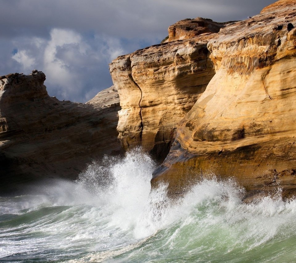 Обои скалы, природа, волны, море, прибой, стихия, утес, rocks, nature, wave, sea, surf, element, rock разрешение 1920x1080 Загрузить