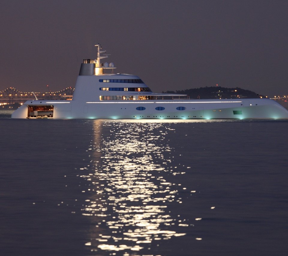 Обои ночь, огни, море, яхта, супер-яхта, night, lights, sea, yacht, super-yacht разрешение 3000x1800 Загрузить