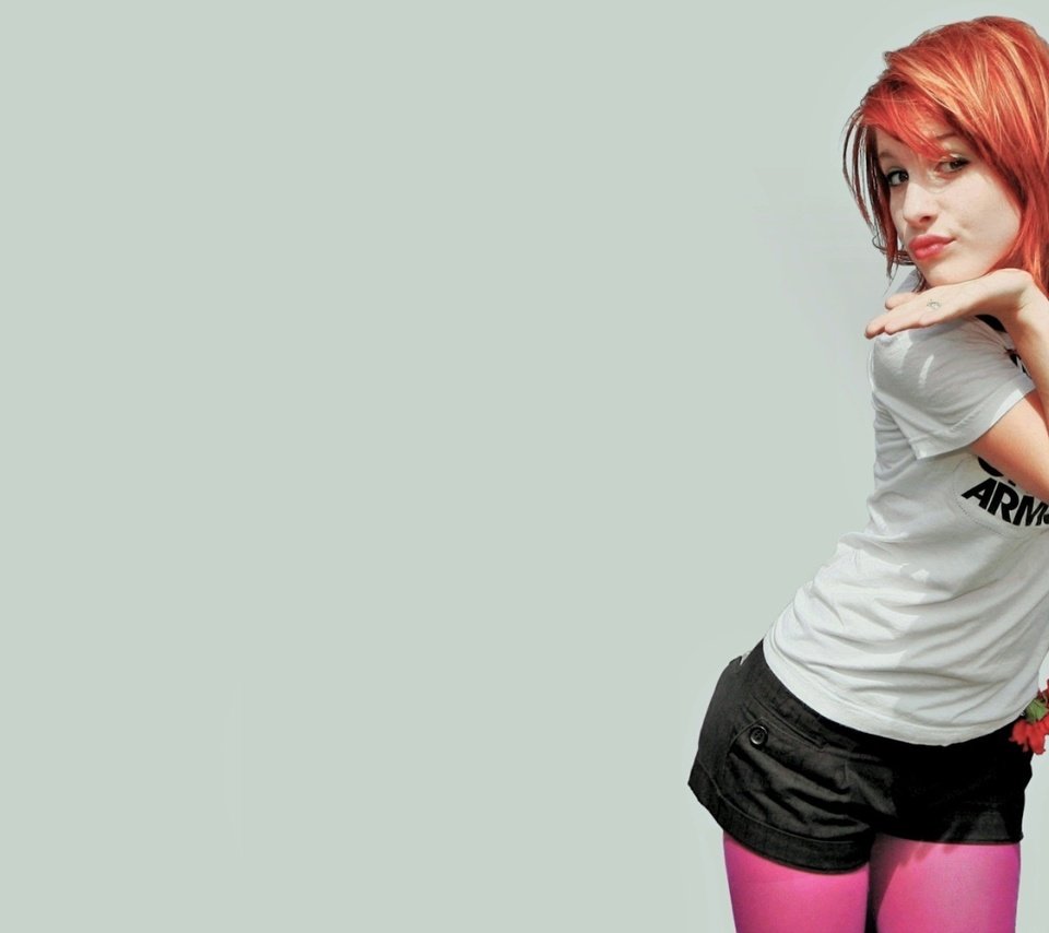 Обои рыжая, певица, шорты, хейли уильямс, red, singer, shorts, hayley williams разрешение 1920x1200 Загрузить