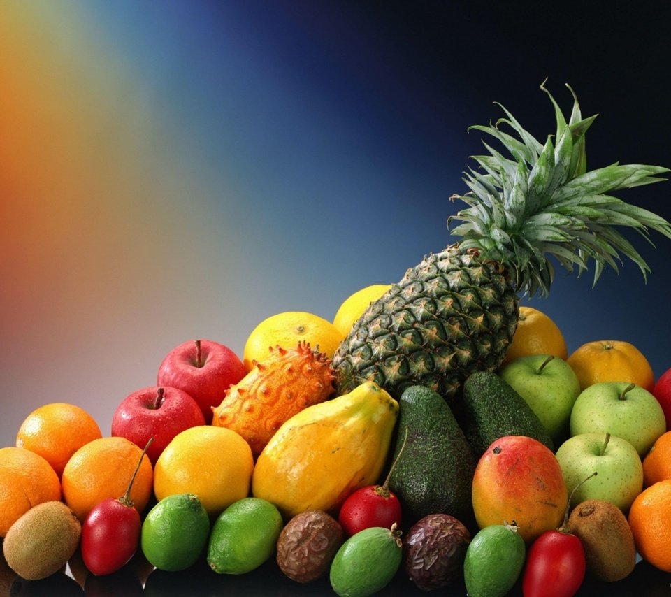 Обои фрукты, манго, яблоки, фейхоа, апельсины, экзотические фрукты, лимон, лайм, киви, ананас, авокадо, fruit, mango, apples, feijoa, oranges, exotic fruits, lemon, lime, kiwi, pineapple, avocado разрешение 1920x1440 Загрузить