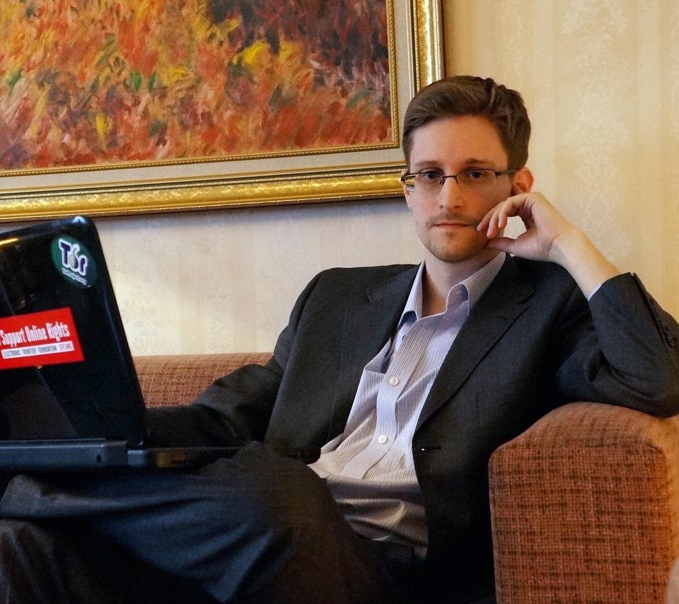 Обои взгляд, лицо, мужчина, эдвард сноуден, look, face, male, edward snowden разрешение 2500x1637 Загрузить