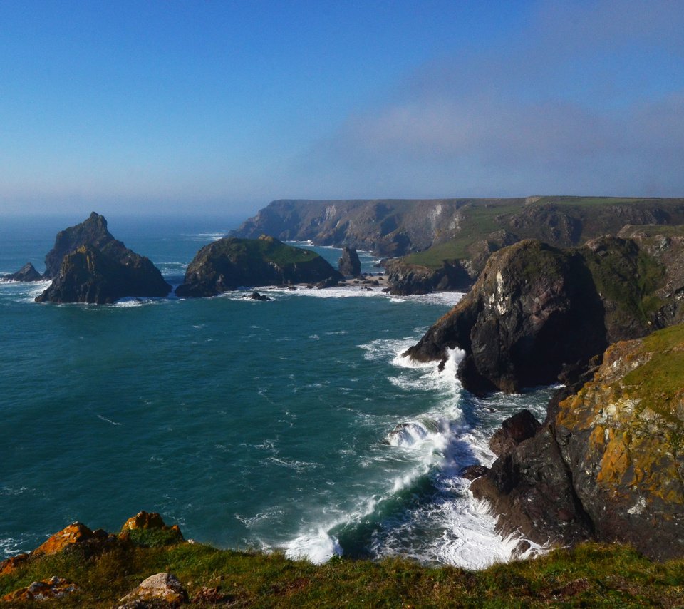 Обои скалы, берег, море, великобритания, англия, kynance ков, rocks, shore, sea, uk, england, kynance cove разрешение 3422x2115 Загрузить