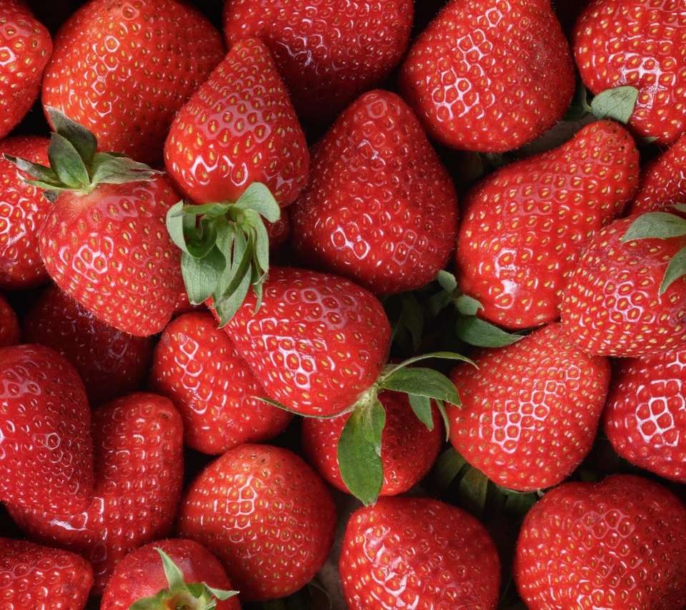 Обои фон, клубника, ягоды, свежие ягоды, background, strawberry, berries, fresh berries разрешение 4230x2820 Загрузить