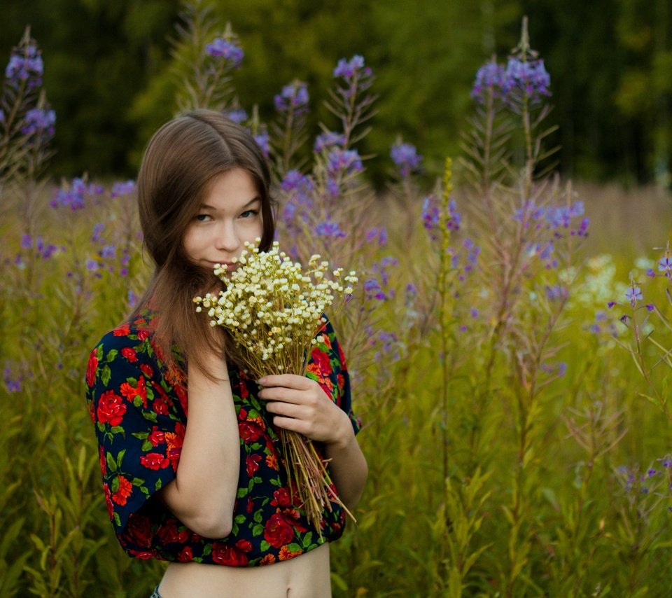 Обои цветы, девушка, улыбка, фотограф, илья кладь, ilya klad, фотосъемка, flowers, girl, smile, photographer, ilya baggage, photography разрешение 2880x1920 Загрузить