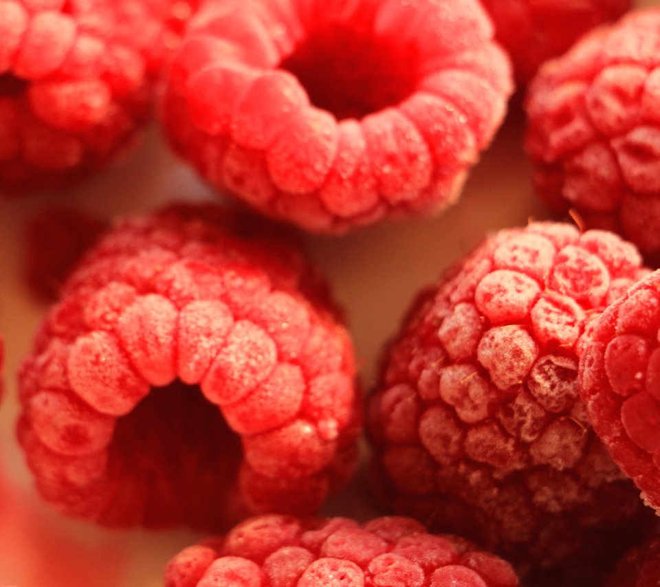 Обои макро, малина, ягоды, macro, raspberry, berries разрешение 4378x2919 Загрузить