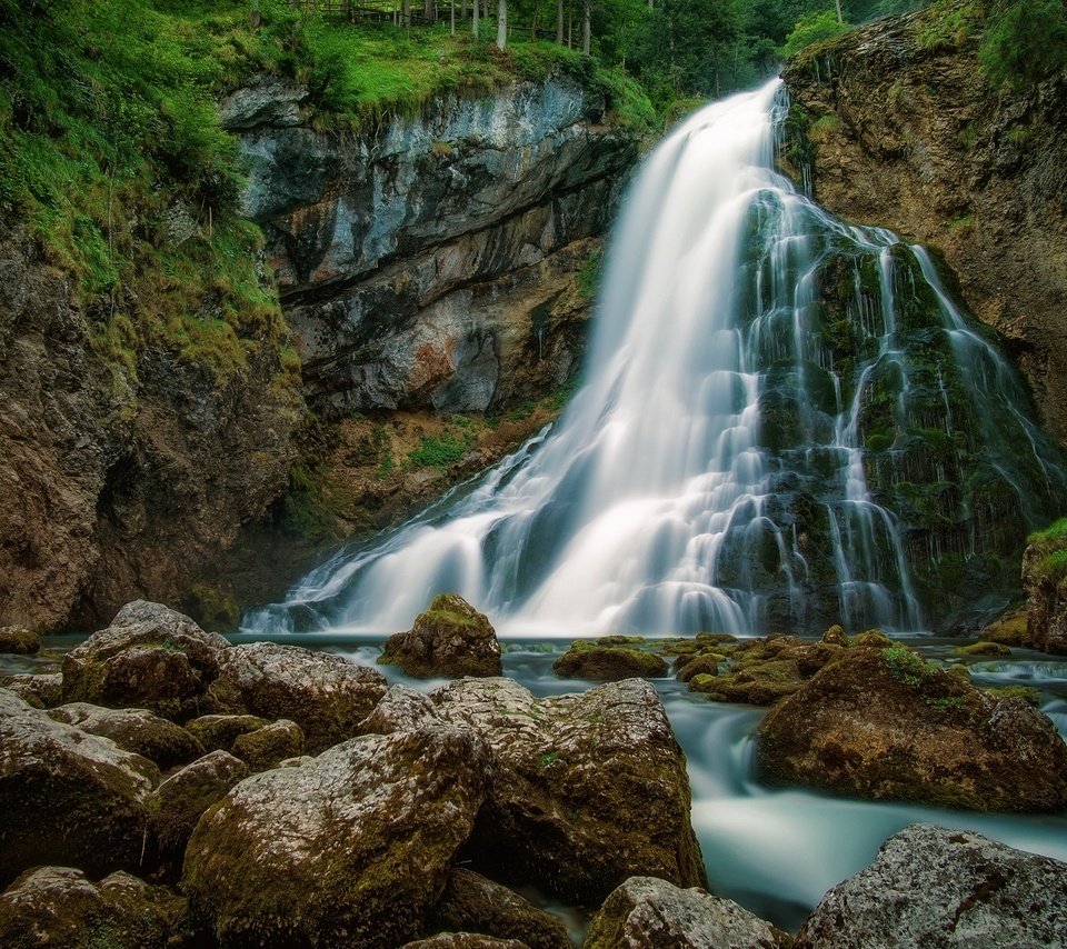 Обои вода, камни, водопад, поток, мох, water, stones, waterfall, stream, moss разрешение 2048x1280 Загрузить