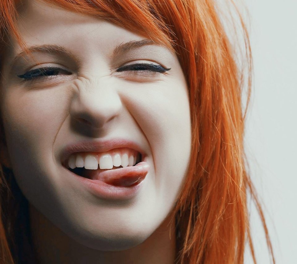 Обои рыжая, певица, язык, рожица, хейли уильямс, red, singer, language, smiley, hayley williams разрешение 1920x1080 Загрузить