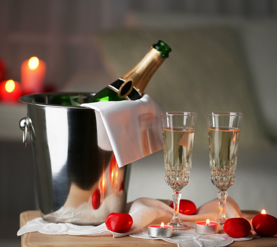 Обои свечи, валентинов день, любовь, романтика, вино, бокалы, сердечки, шампанское, мелодрама, cвечи, candles, valentine's day, love, romance, wine, glasses, hearts, champagne разрешение 5364x3576 Загрузить