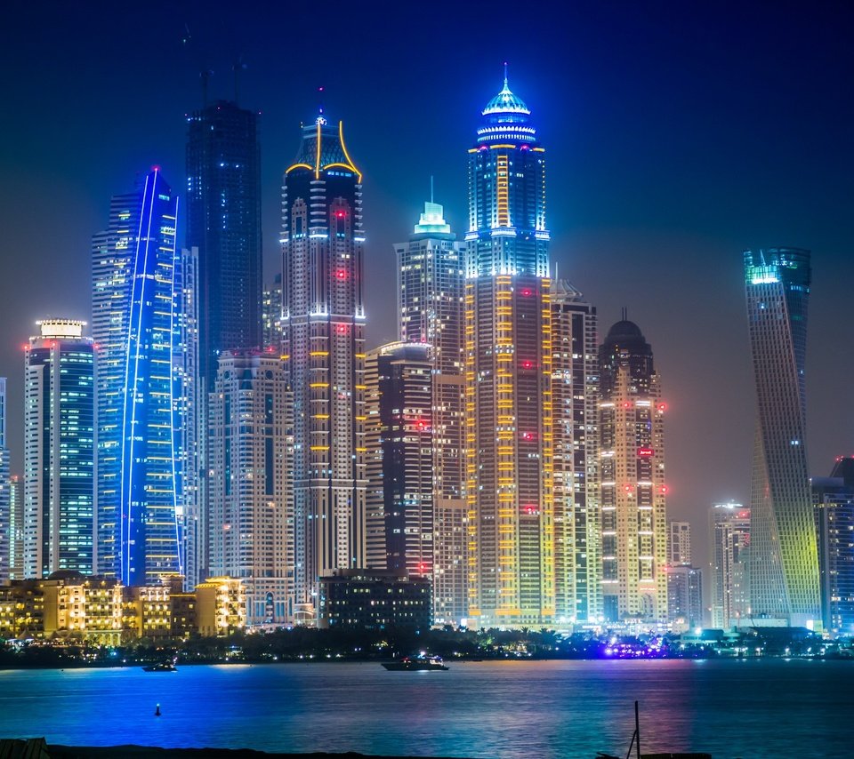 Обои свет, архитектура, дубаи, оаэ, город ночь, light, architecture, dubai, uae, city night разрешение 2560x1600 Загрузить