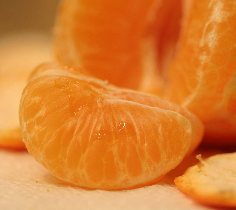 Обои макро, фрукты, дольки, мандарины, цитрусы, сок, macro, fruit, slices, tangerines, citrus, juice разрешение 1920x1274 Загрузить