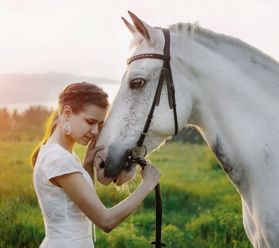 Обои лошадь, природа, девушка, портрет, лето, конь, натали, yevgen shatalov, horse, nature, girl, portrait, summer, natalie разрешение 2048x1365 Загрузить