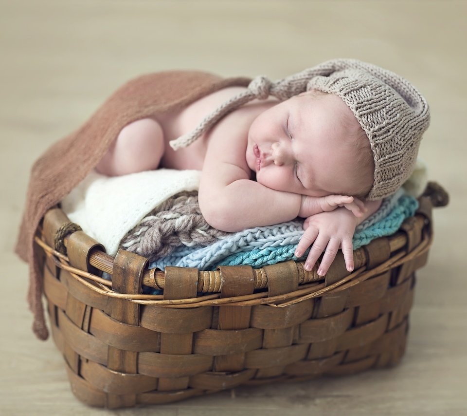 Обои сон, корзина, ребенок, малыш, младенец, шапочка, sleep, basket, child, baby, cap разрешение 3000x2000 Загрузить