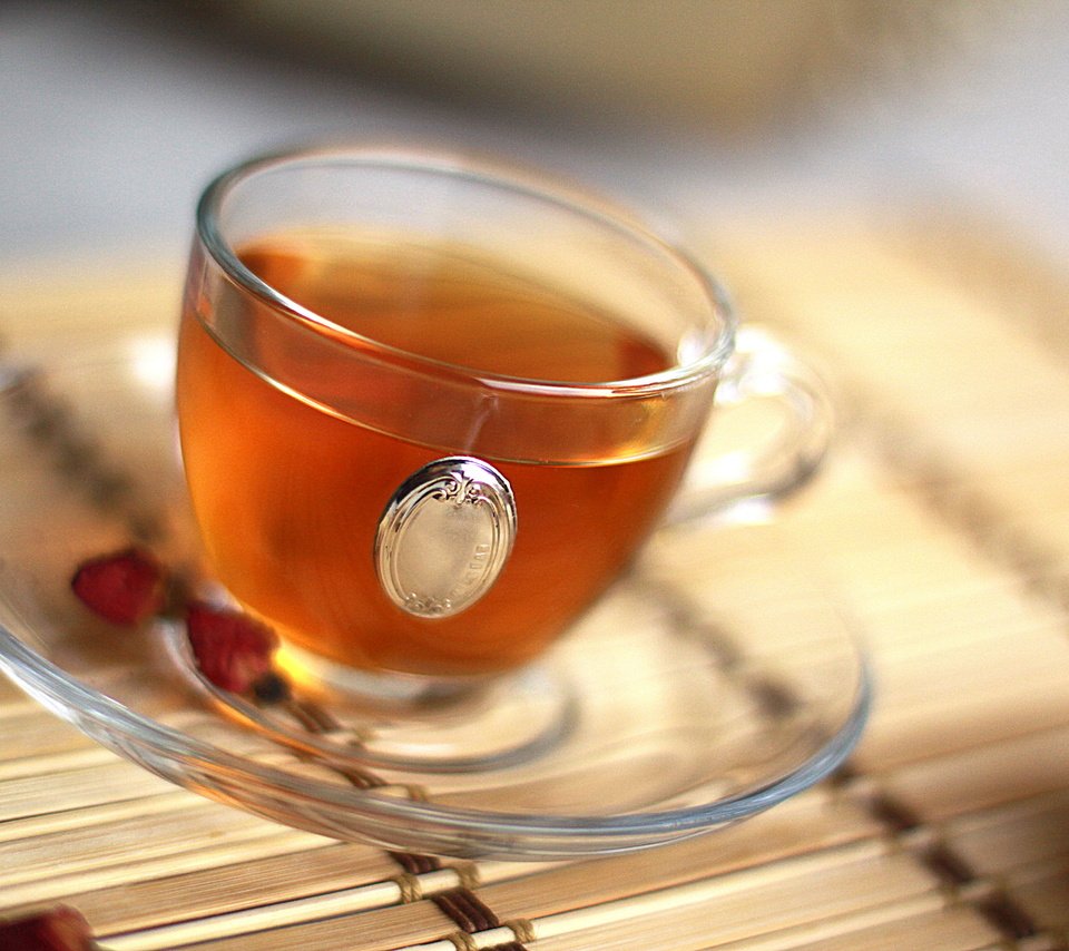Обои утро, бамбук, чашка, стекло, чай, morning, bamboo, cup, glass, tea разрешение 4752x3168 Загрузить